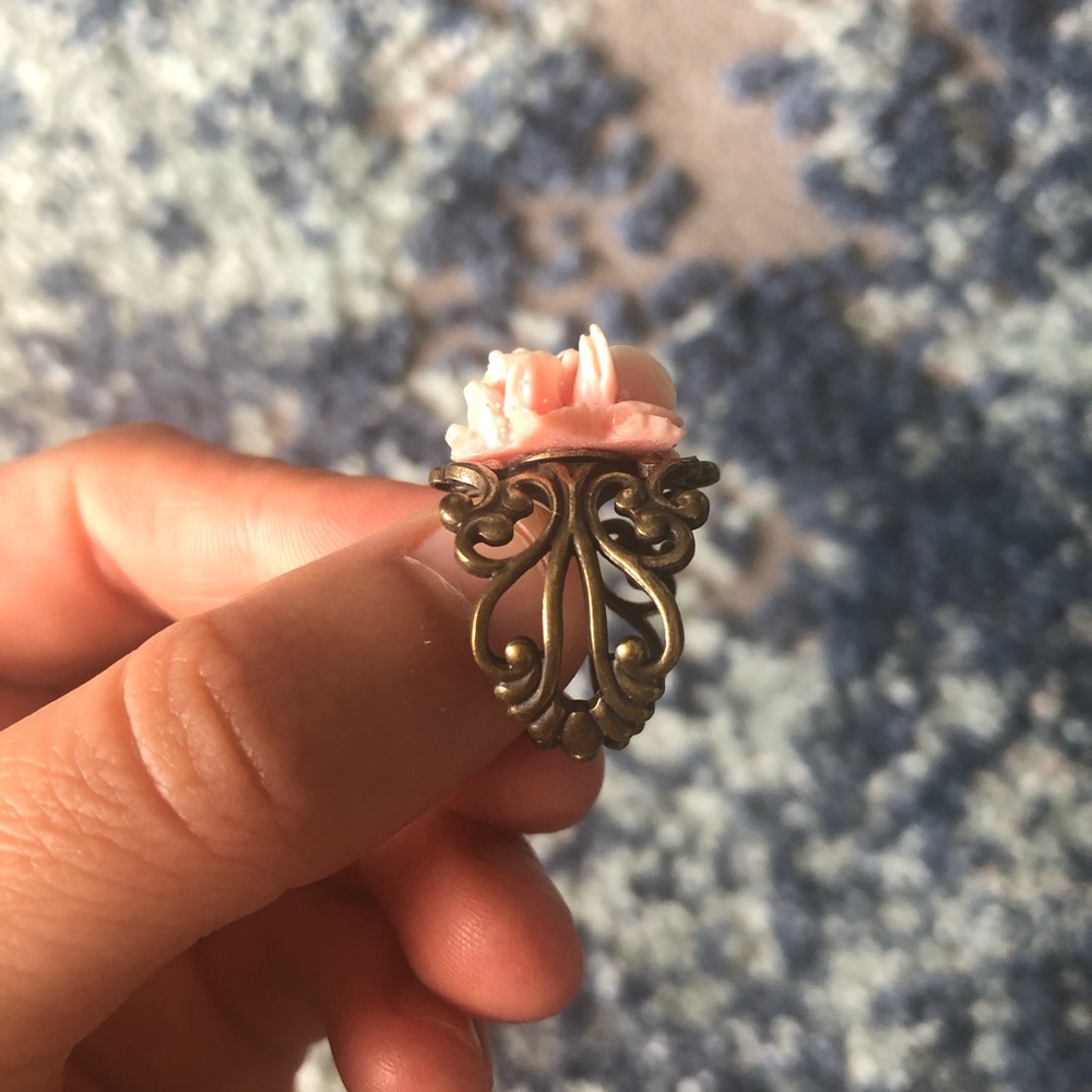 Adjustable Rose Ring - Picture 2 of 6